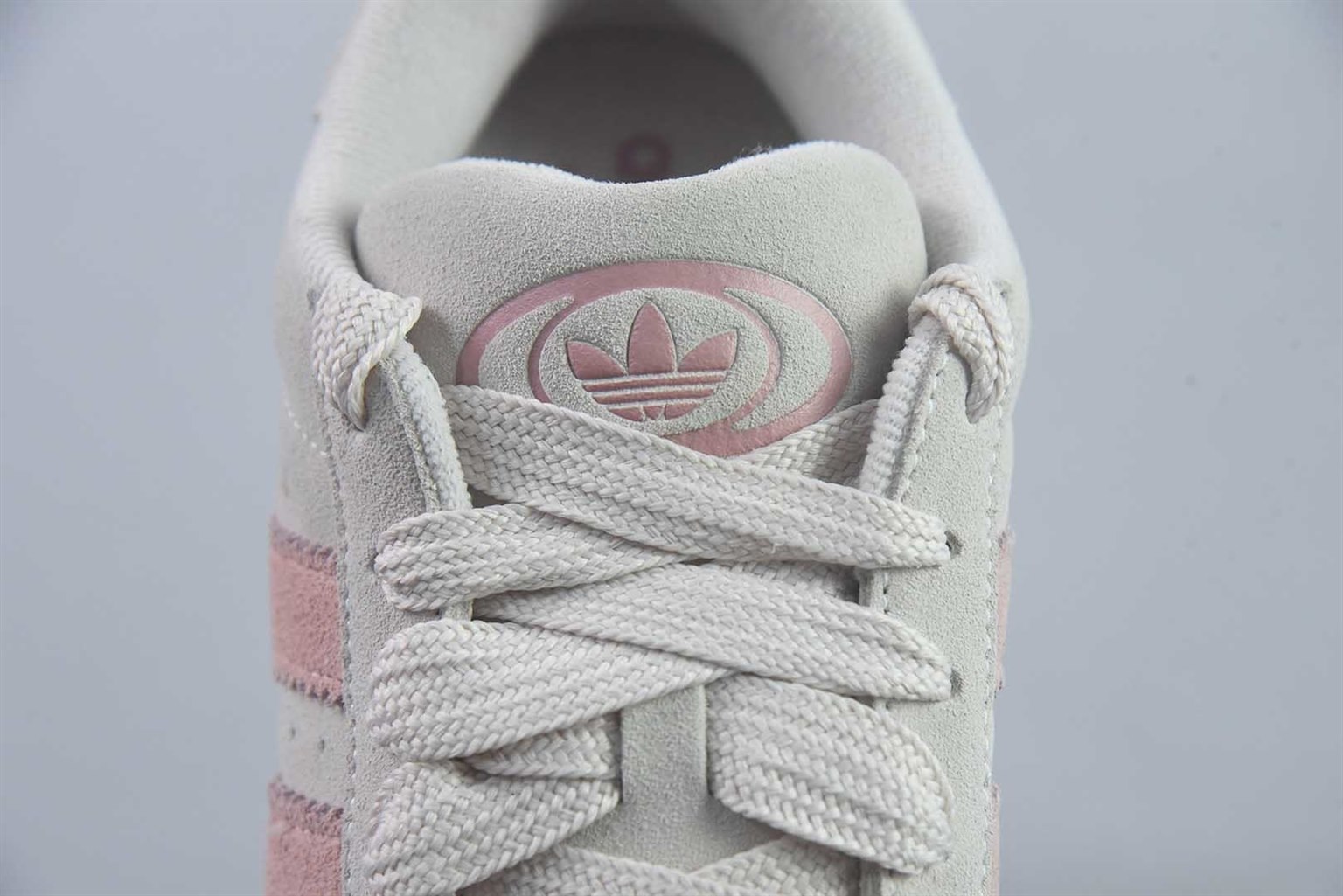 阿迪达斯 Adidas Originals Campus 00s 明星款学院系列面包风复古休闲运动 粉白板鞋 JH5628 纯原版本 货号：JH5628 实拍细节图