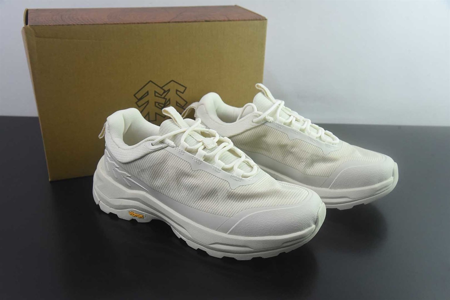 可隆 KOLON SPORT KS-LITE 跨世 灰色徒步鞋 纯原版本 货号:LUFH6SN042 主图