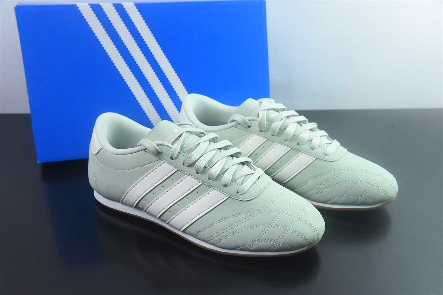阿迪达斯 Adidas Taekwondo 绿白低帮板鞋 纯原版本 货号：JS0710 主图