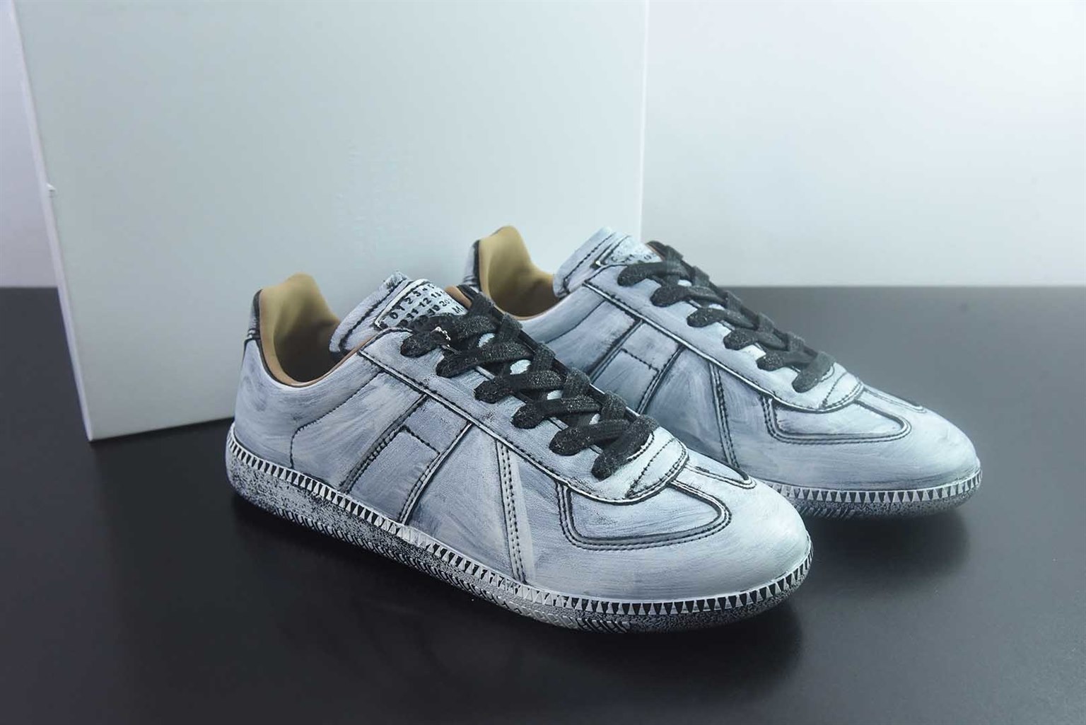 梅森马吉拉 Maison Margiela MM6 22 Replica 白色板鞋 纯原版本 主图