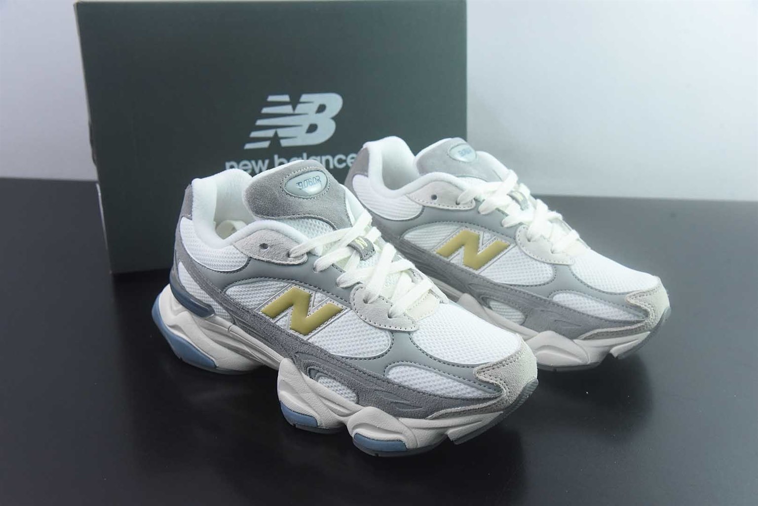 新百伦 New Balance NB9060 灰色 纯原版本 货号:U90609BO 主图