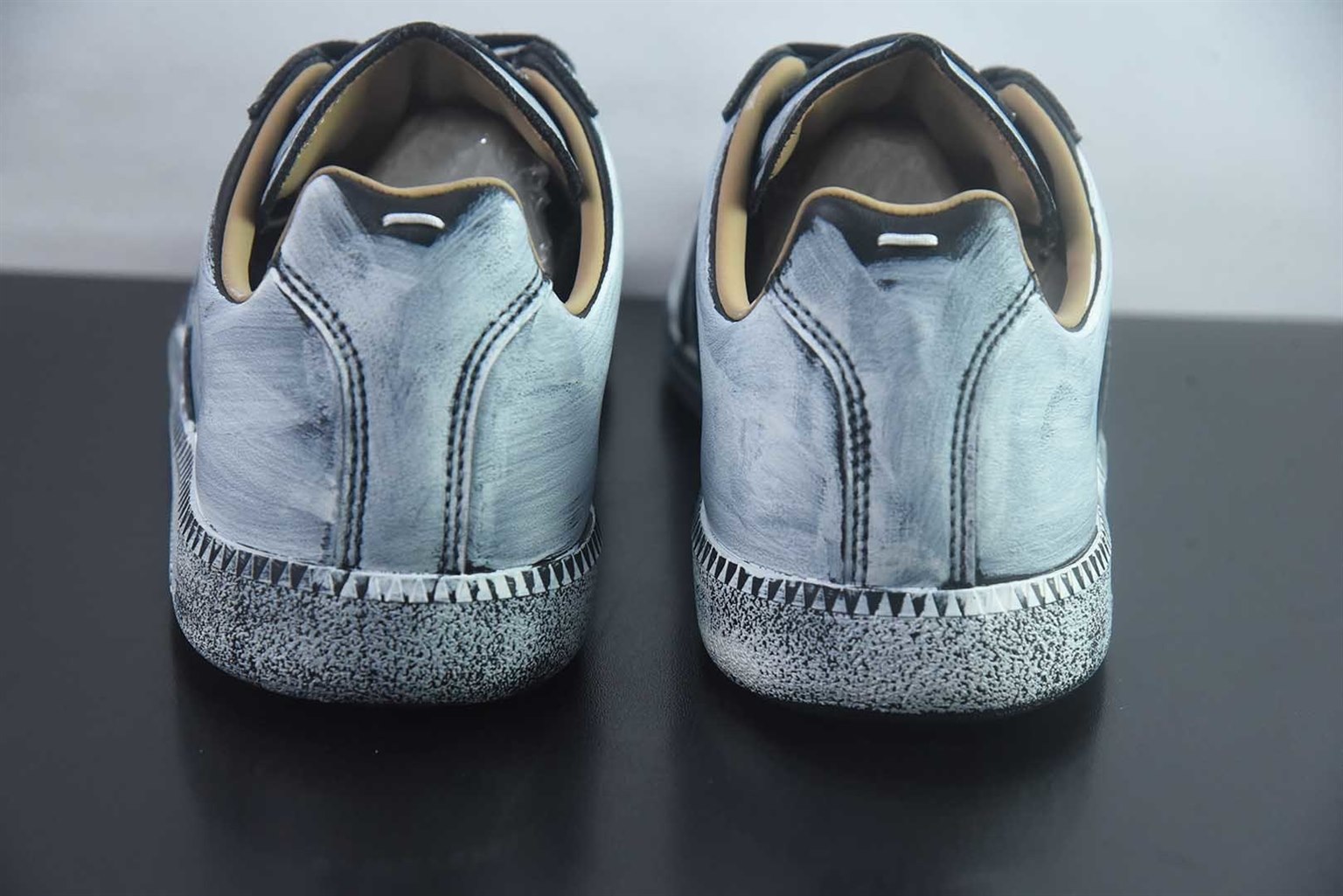 梅森马吉拉 Maison Margiela MM6 22 Replica 白色板鞋 纯原版本 实拍细节图