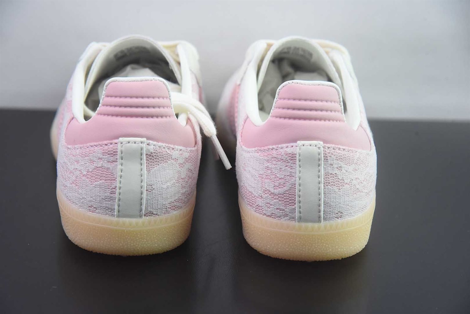 阿迪达斯 Adidas Samba Vegan 阿迪三叶草 粉白休闲板鞋 纯原版本 货号:KZ8196 实拍细节图