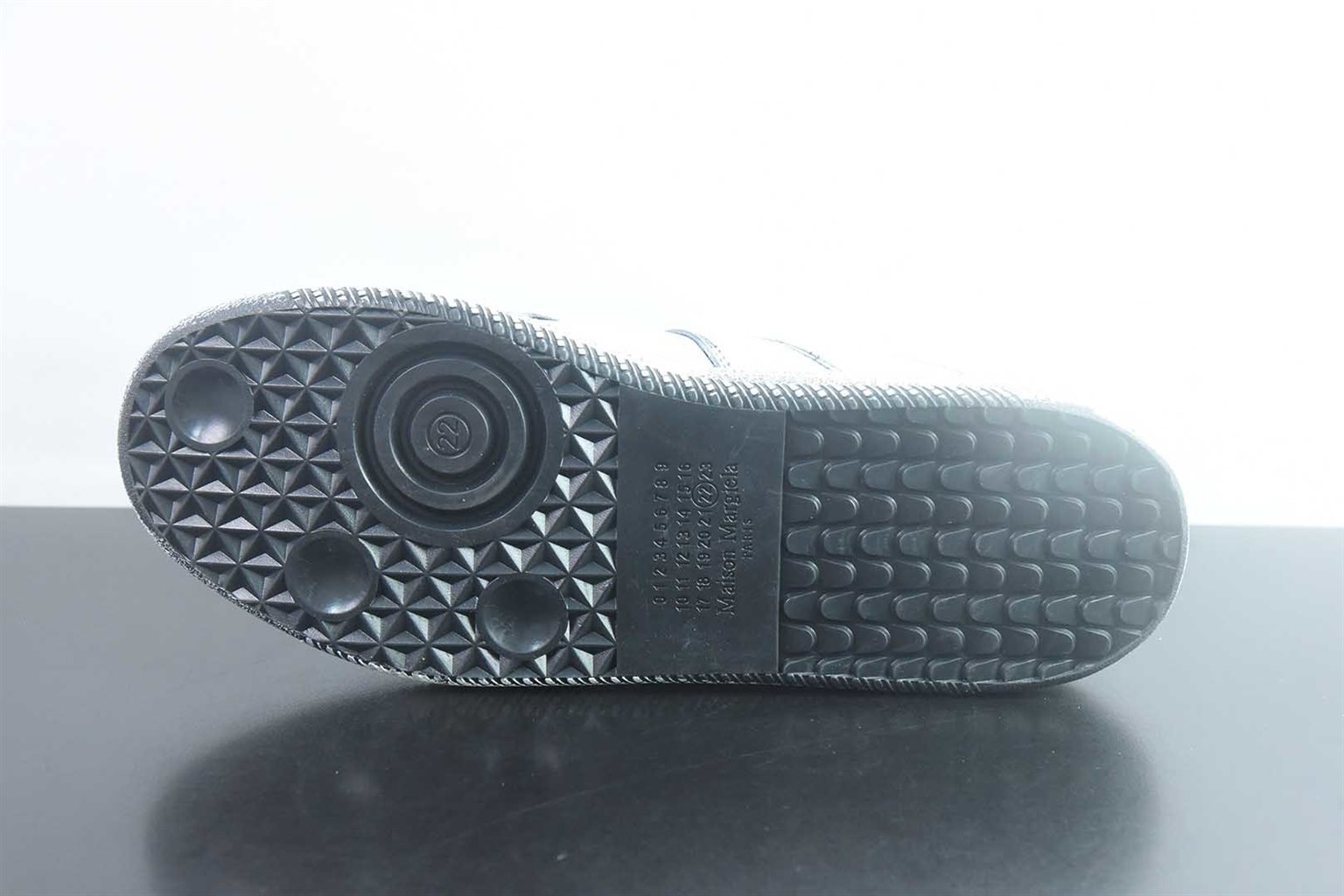 梅森马吉拉 Maison Margiela MM6 22 Replica 白色板鞋 纯原版本 实拍细节图