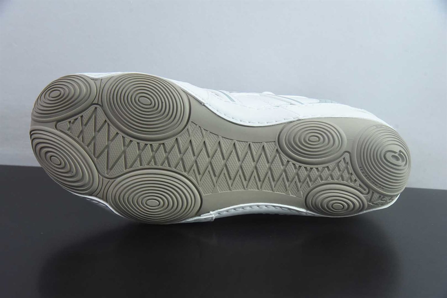 亚瑟士 ASICS Hypersync 白灰德训鞋 纯原版本 货号:1203A879-101 实拍细节图