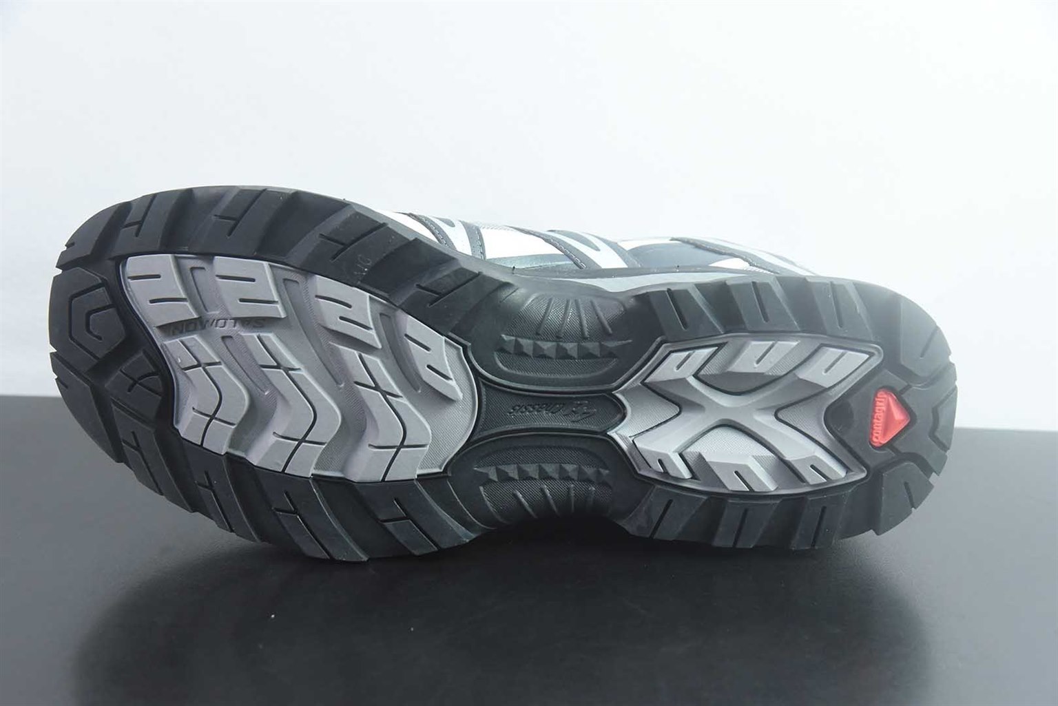 萨洛蒙 SALOMON XT-Quest ADV 探索者系列户外越野 黑色跑鞋 纯原版本 货号：491476 实拍细节图