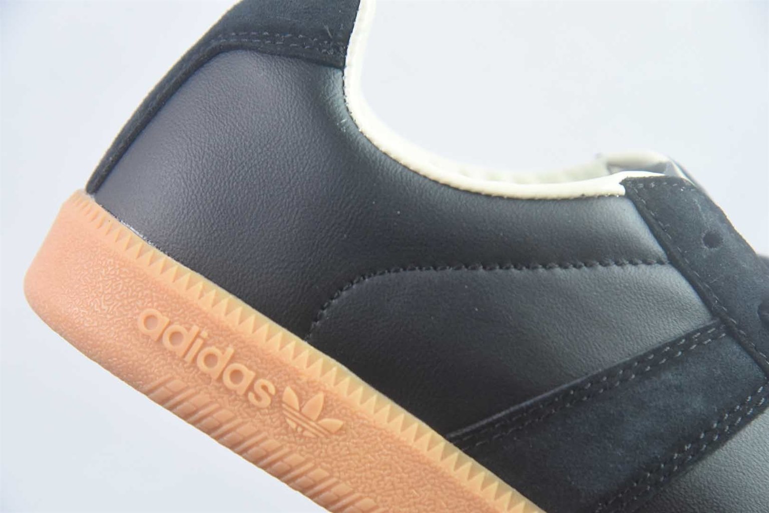 阿迪达斯 Adidas BW Army 黑色德训鞋 纯原版本 货号:KK2802 实拍细节图