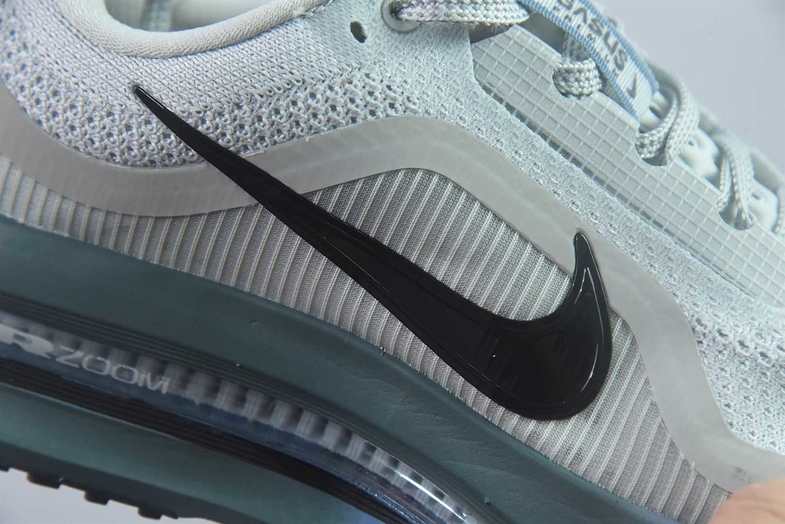 耐克 Nike Air Zoom Pegasus Premium 网面全掌气垫缓震 白蓝跑鞋 纯原版本 货号:HQ2592-017 实拍细节图