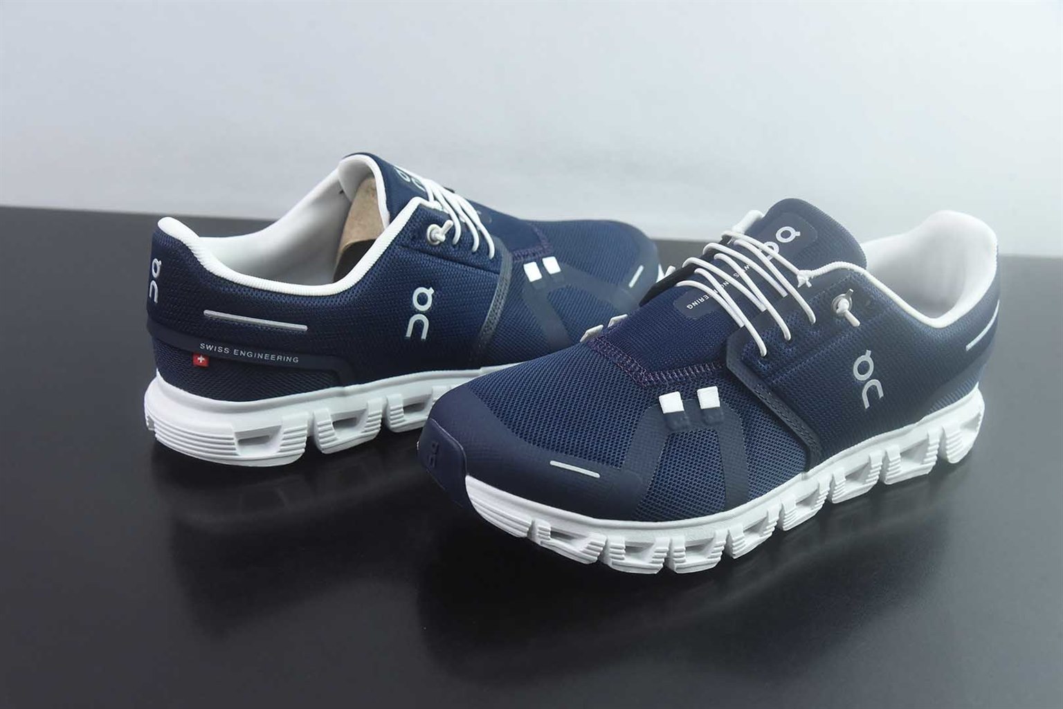 On 昂跑 Cloud 6 灰白跑步鞋 纯原版本 货号:3MF1007 实拍细节图