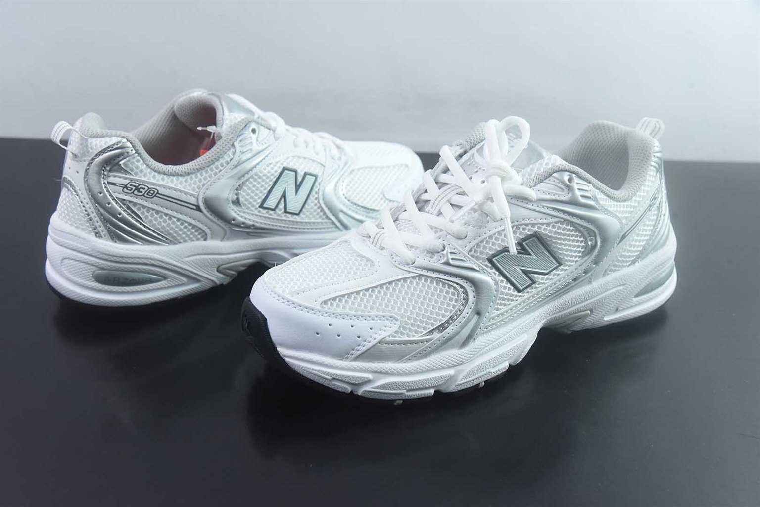 新百伦 New Balance C 版 NB 530 银色 纯原版本 货号:MR530EMA 实拍细节图